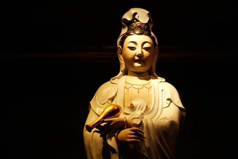 The porcelain statue of Guanyin