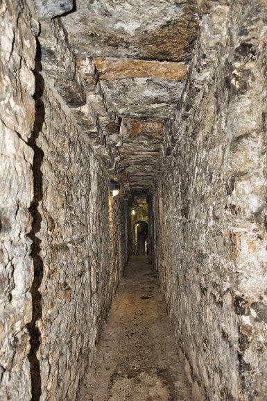 The narrow walkway inside the walls of the Castle