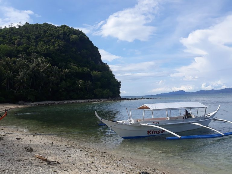 Haligi Beach