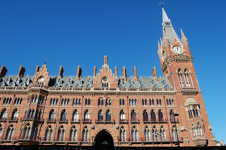 St Pancras is stunning.