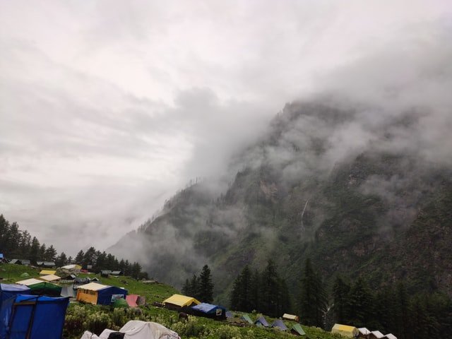 The Kheerganga trek