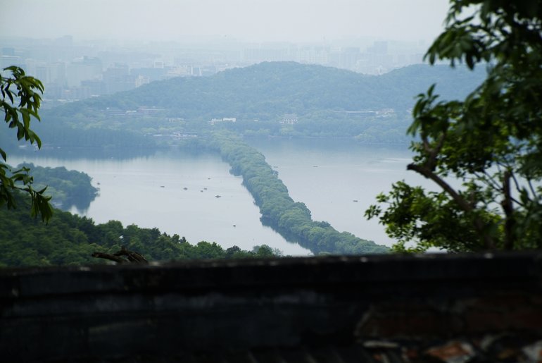 View over West Lake's Su Causeway