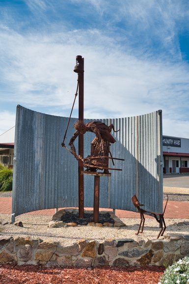 The sculpture of a shearer is on the corner of the Great Southern Highway and Dunn Street.