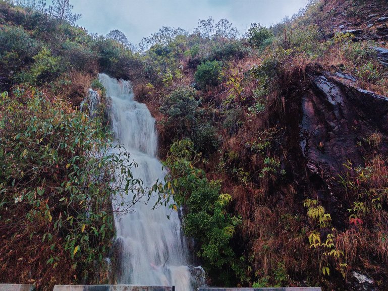 One of the Gorgeous Waterfall in Meghalaya.....