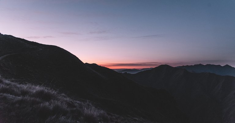 Sunrise on Roys Peak