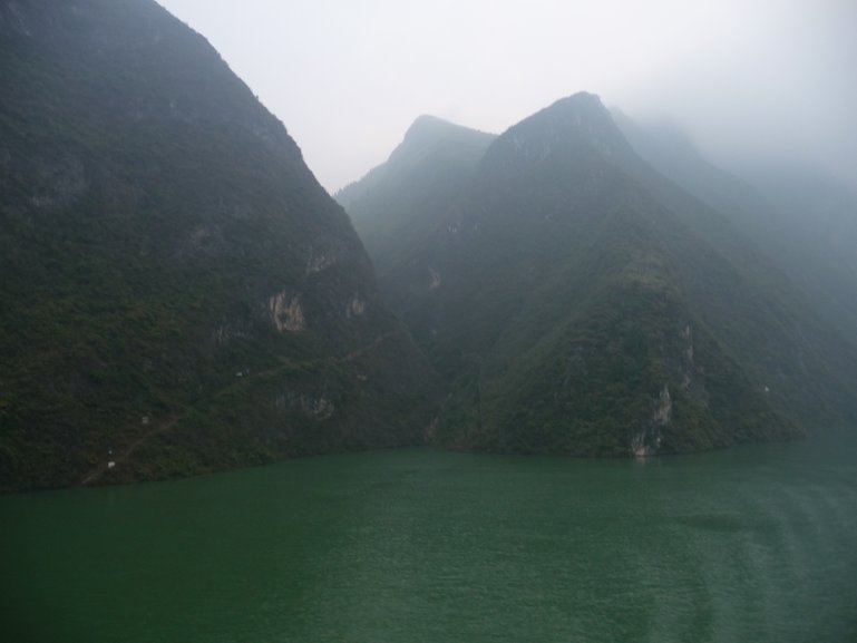 Three Gorges  and Smog