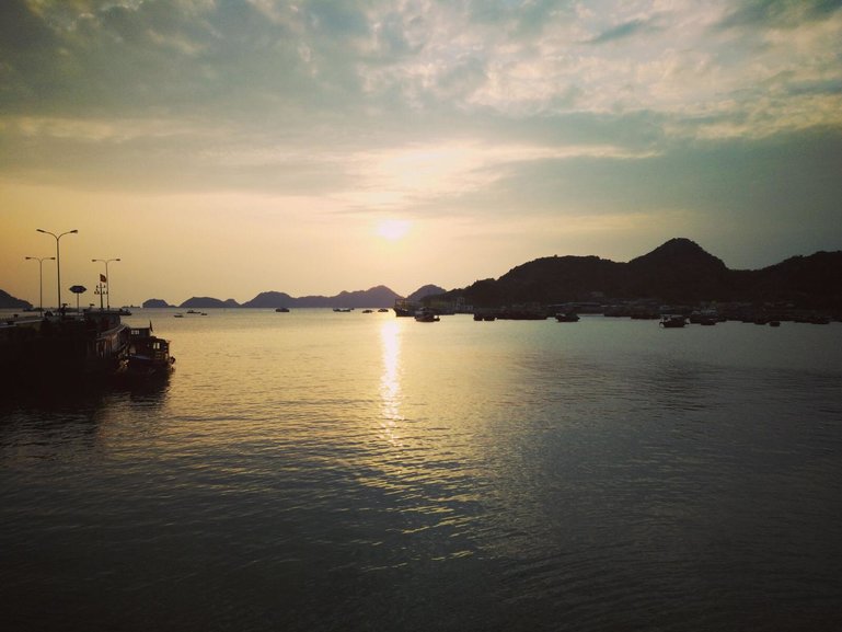 Sunset time on Cat Ba island 