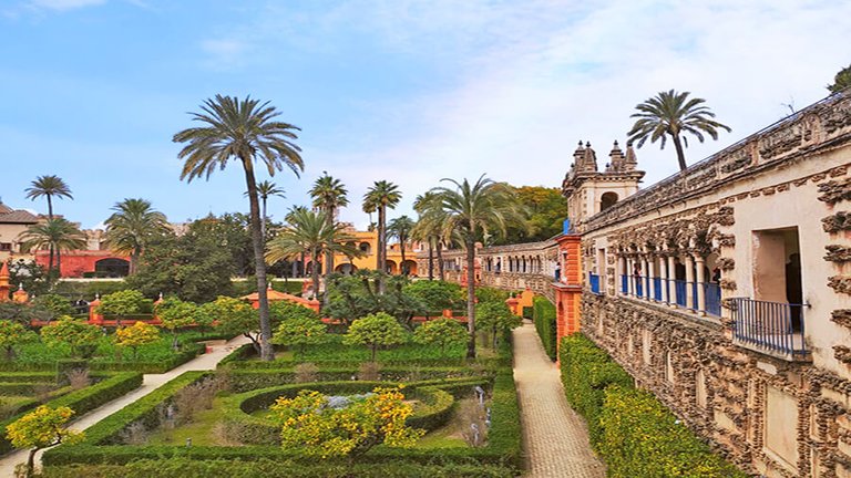 Garden at Real Alcazar