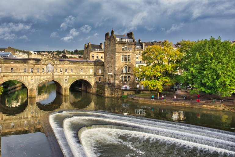 Pulteney Bridge spanning the River Avon