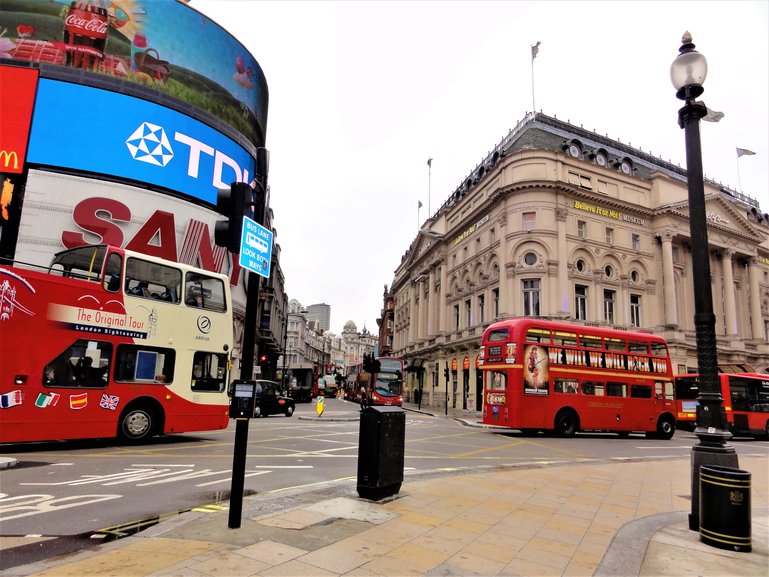 The awesomeness that is Piccadilly Circus