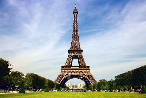 Five Quintessential Places in Paris You Should Never Miss...!