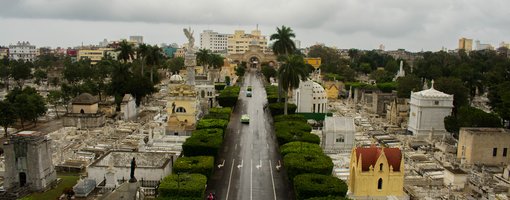 5 Important Tombs at the Colon Cemetery