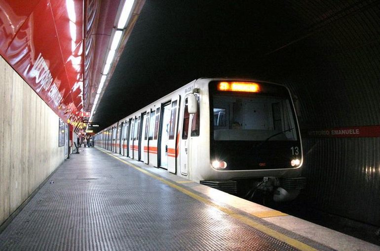 Subway station Rome V. Emanuele