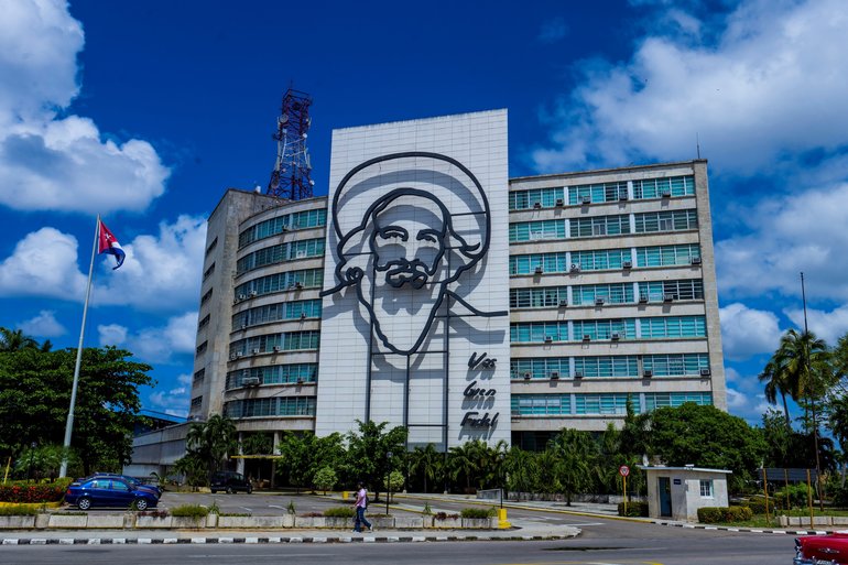 Camilo Cienfuegos at the headquarters of the Ministry of Communications.