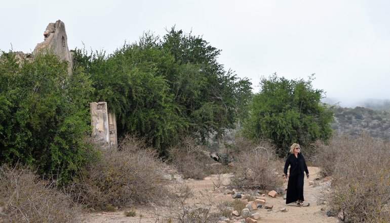 The coastal mountains of  Somaliland - the abaya is cool and comfortable but you have to watch out for the thorny  scrub