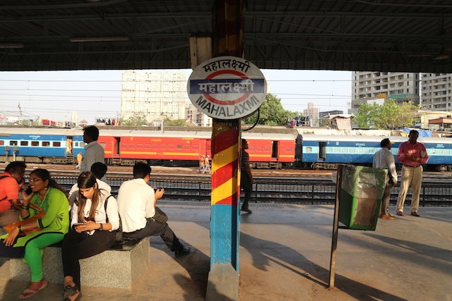 Mahalaxmi train station, Mumbai