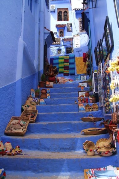 blue street in chefchoun