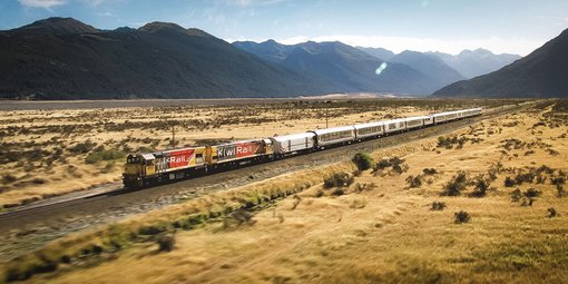 Explore New Zealand by Train: The 5 Most Beautiful Train Journeys