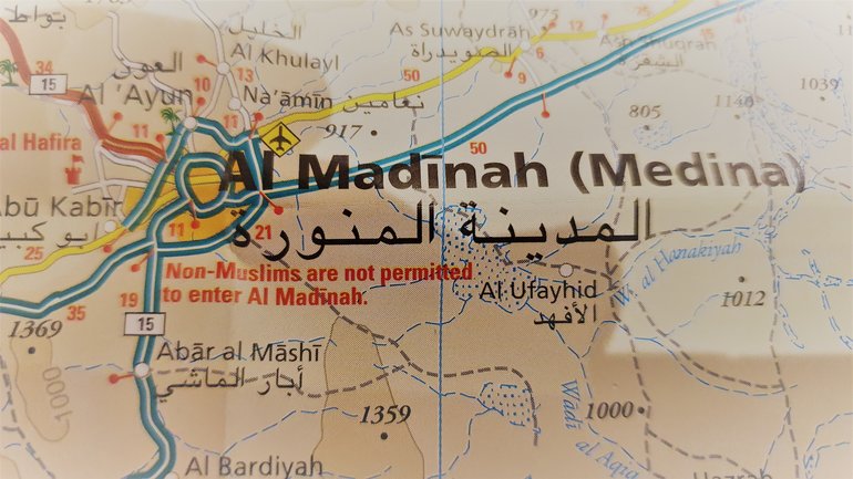 Map of Medina stating that non-Moslems are not allowed