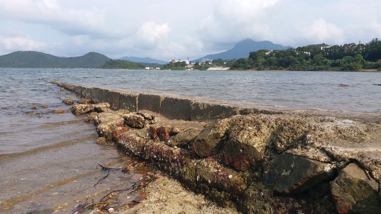 Ship Bay Village / Sandy Fence Village