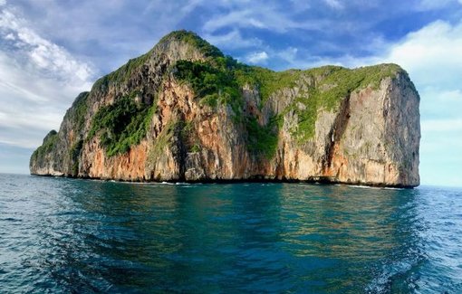 Phi Phi Islands Travel Guide