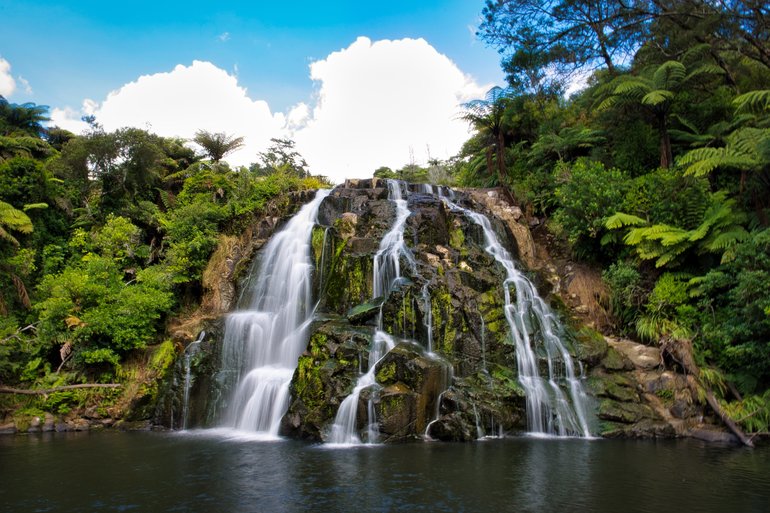 A very easy walk to these this beautiful waterfall.