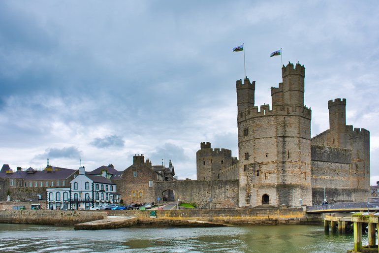 The Castle makes up the town wall boundary next to the Afon (river) Seiont