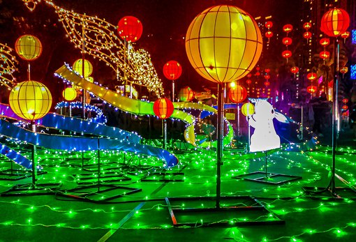 Festivals in Hong Kong: Mid-autumn Lantern Displays