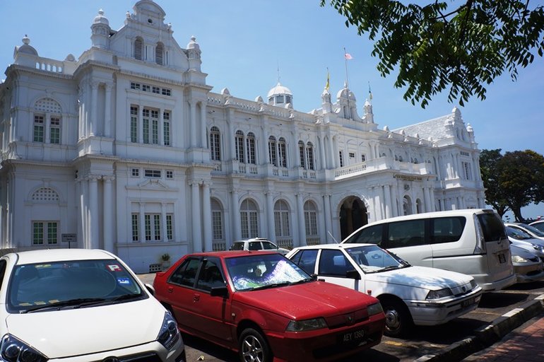 The City Hall