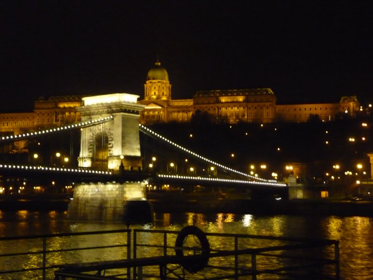 Castle and Chain Bridge