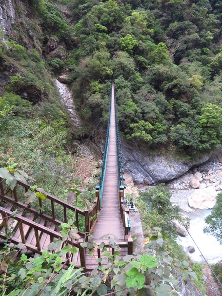 Entrance of the Old Zhuiliu Trail