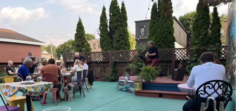 Outdoor dining at Strega Nonna Italian restaurant