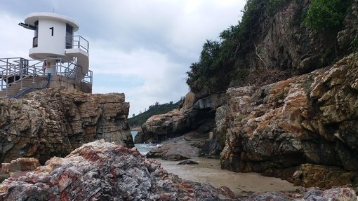 Big Wave Bay (Tai Long Wan) & Rocky Bay (Shek O)