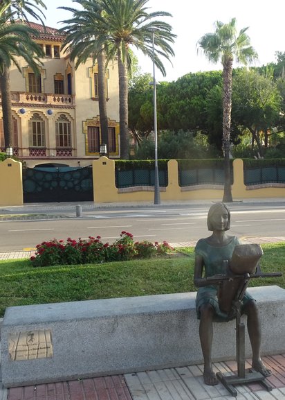 Lace Maker Statue, Salou