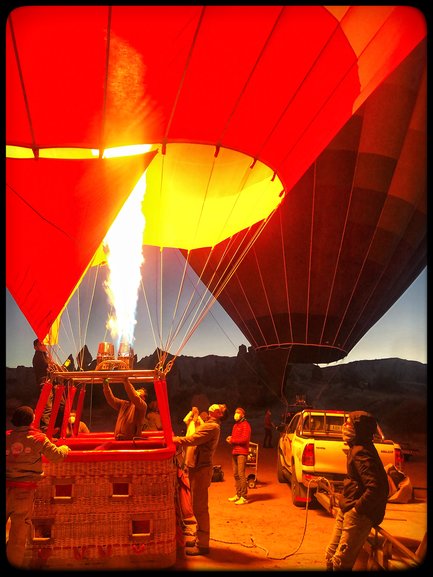 Preparing the balloons