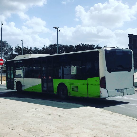 Malta Bus