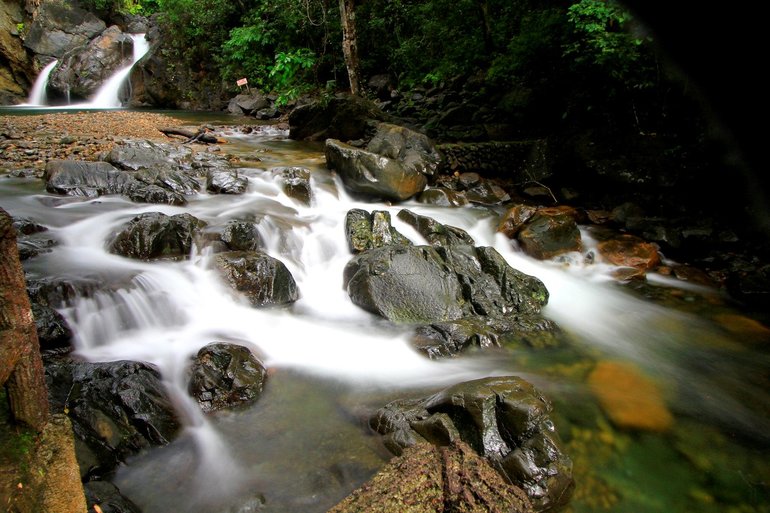 The Estrella Falls by  Jimaggro via Creative Commons. Unaltered. 