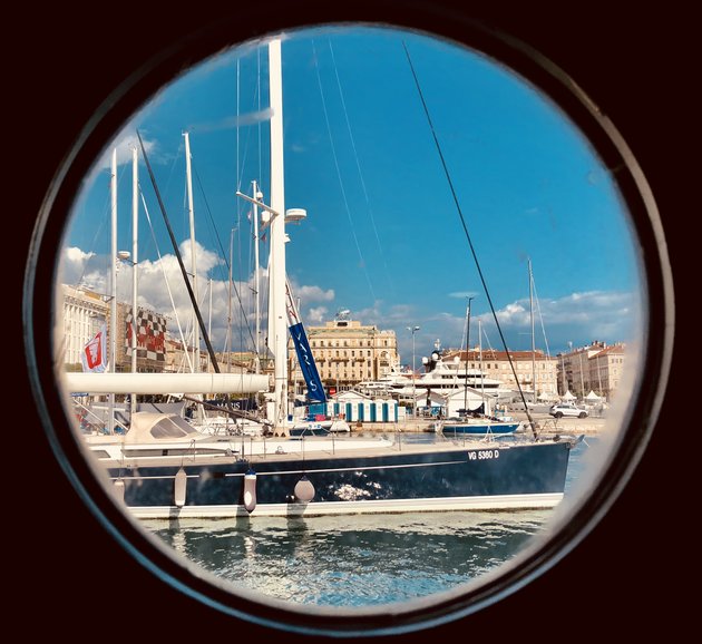 Boat Hostel With A Port Hole View