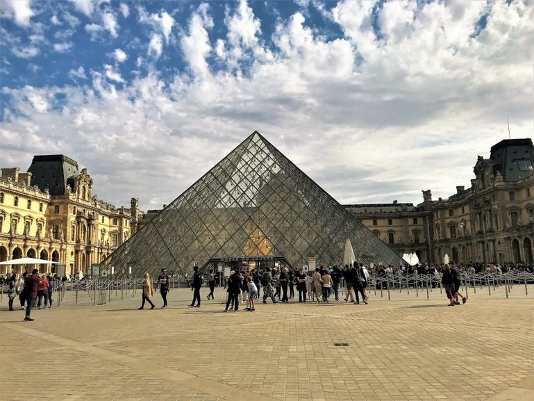 Louvre Museum