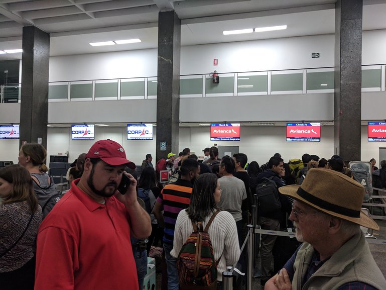 Lines for Avianca