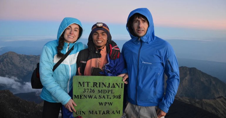 17touragency.com