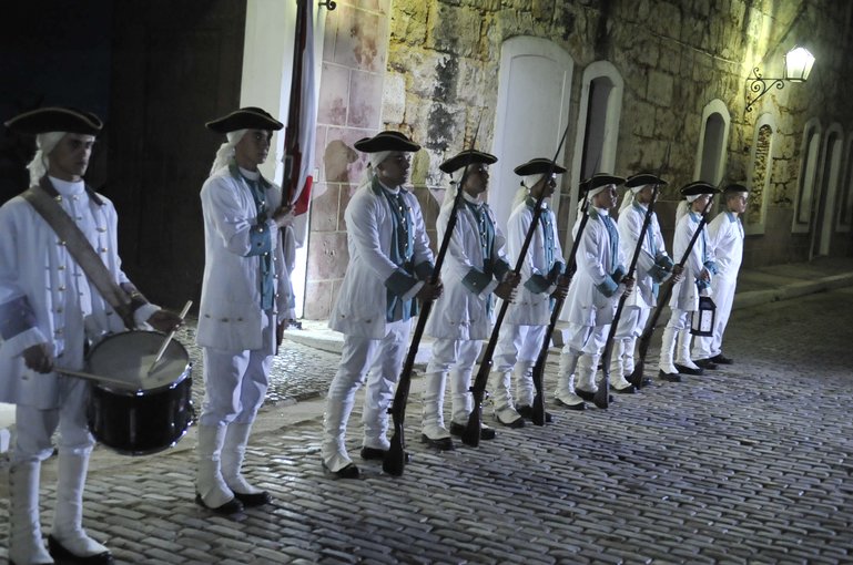 The Cañonazo ceremony