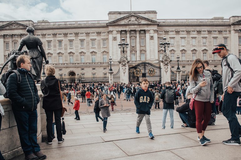 Buckingham Palace crowds are something else!