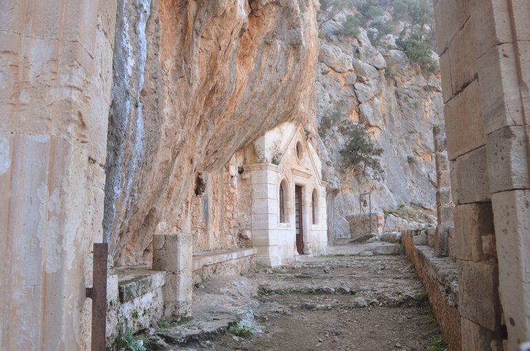 Katholiko monastery