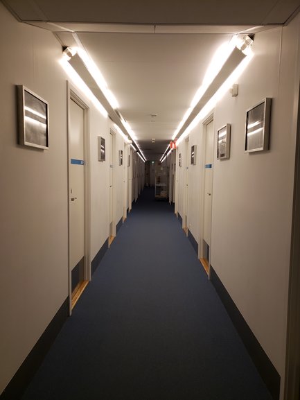 Jumbo Stay hallway