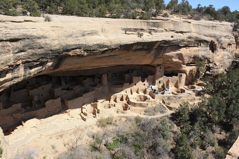 A Mesa Verde cliff dwelling