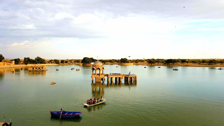 Ghadsisar Lake 