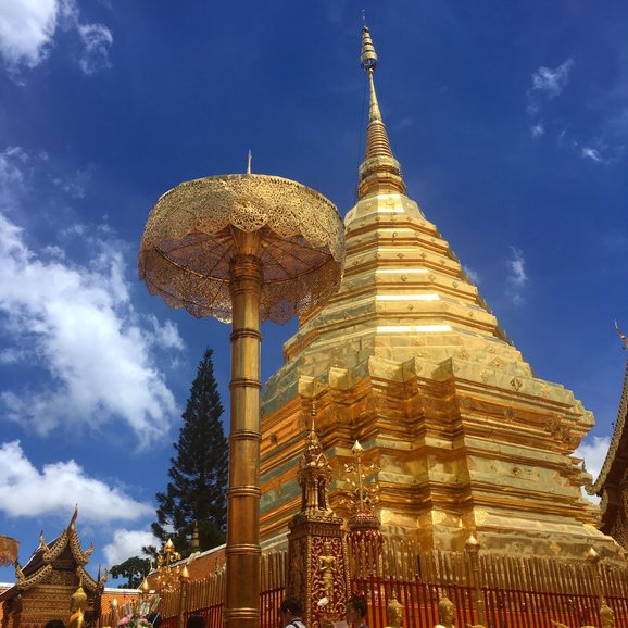 Doi Suthep, where you can participate in the daily Monk Chat