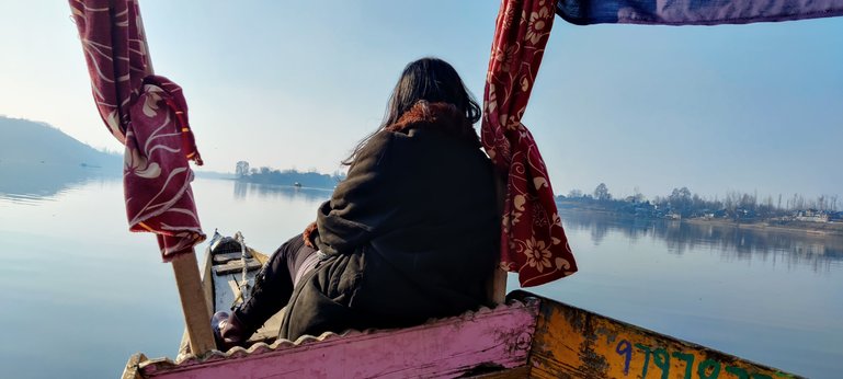 Manasbal Lake - A Very Calm and a Peaceful Lake
