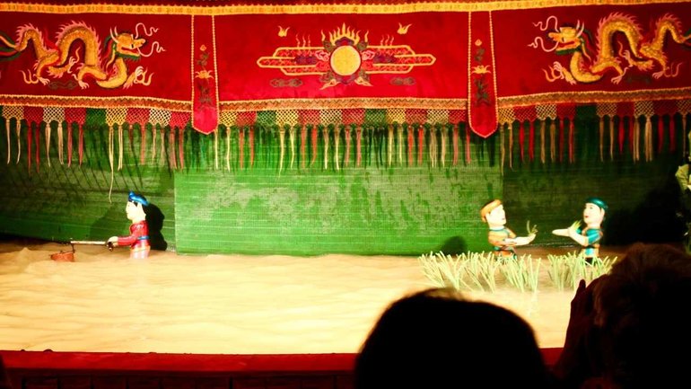 Golden Dragon Water Puppet Show